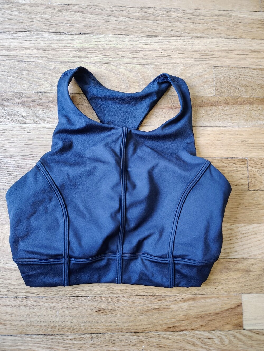 Gilly Hicks Active High-Neck Paneled Racerback Sports Bra - Black, Size S